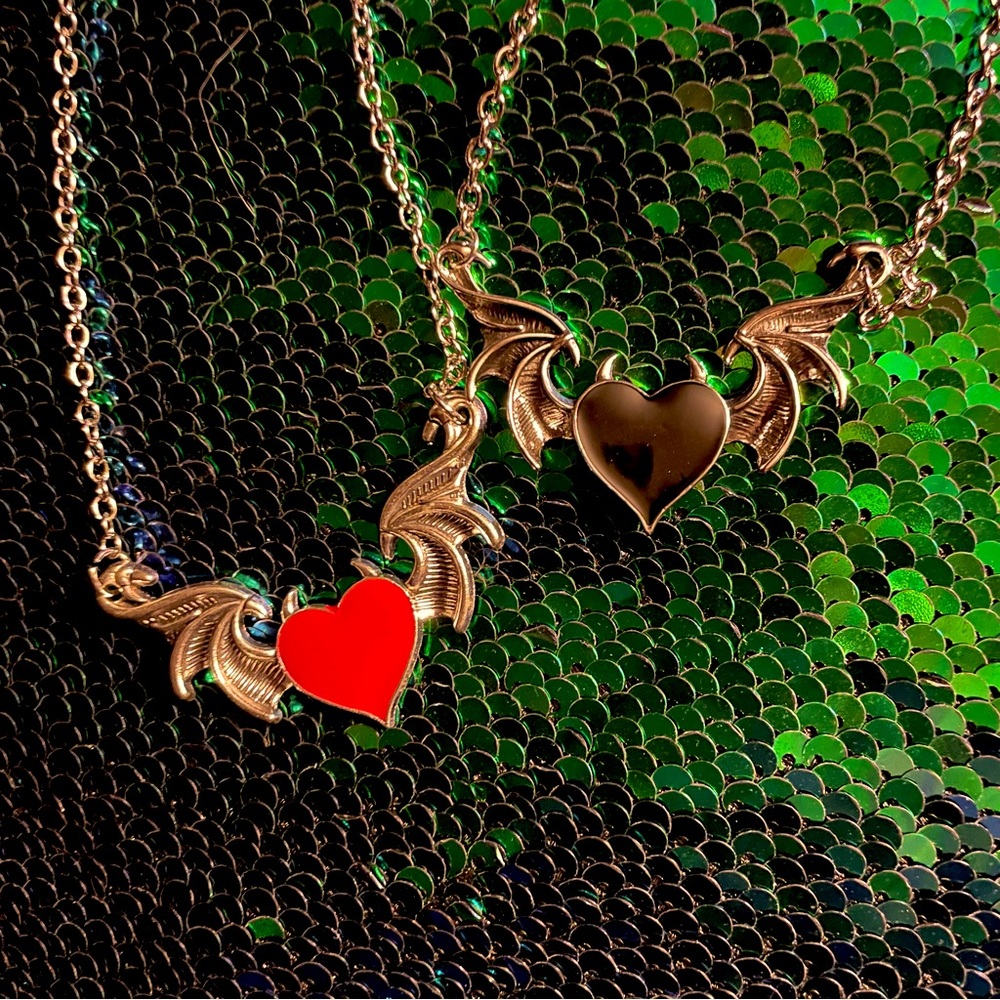 💥2 for $20💥 😈😈 Devil Heart Bat Wing Necklace 😈😈